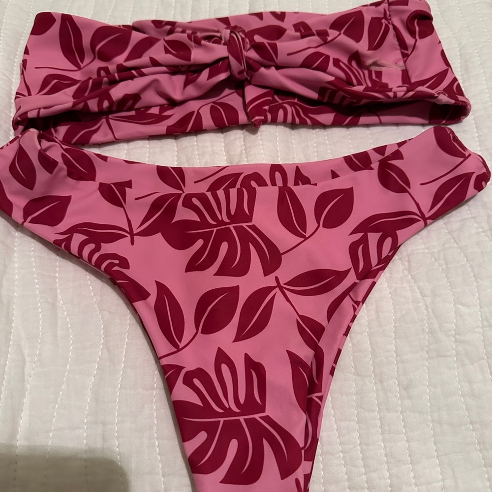 Tropical bandeau bikini set